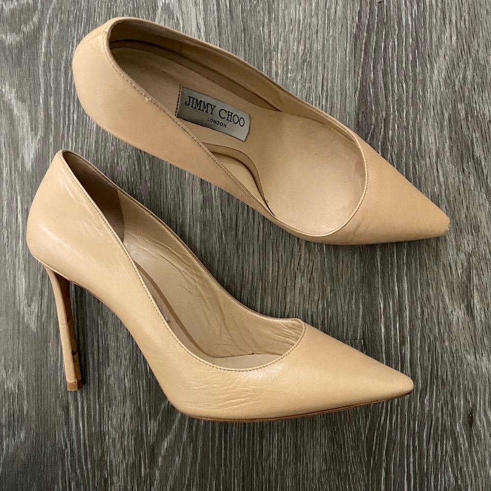 Jimmy Choo Nude pumps Size 39
